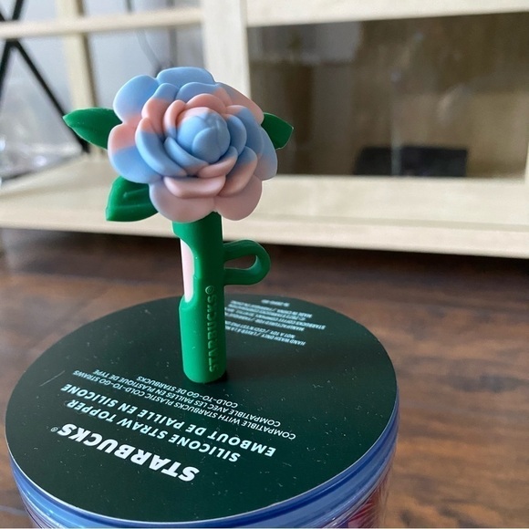 Starbucks Christmas 2023 Translucent Tumbler with Straw Topper - Picture 5 of 6